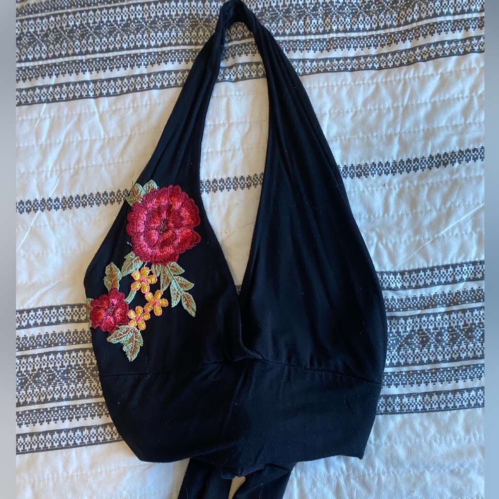 Floral halter cropped halter top